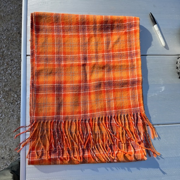 Axel’s of Vail Baby Alpaca Scarf - Picture 3 of 3